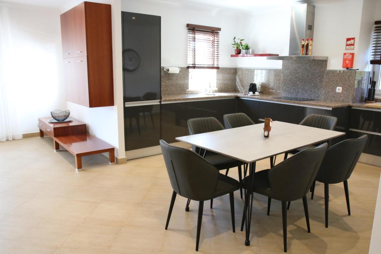Pine Tree Apartments - Praia Da Coelha - البوفيرا المظهر الخارجي الصورة