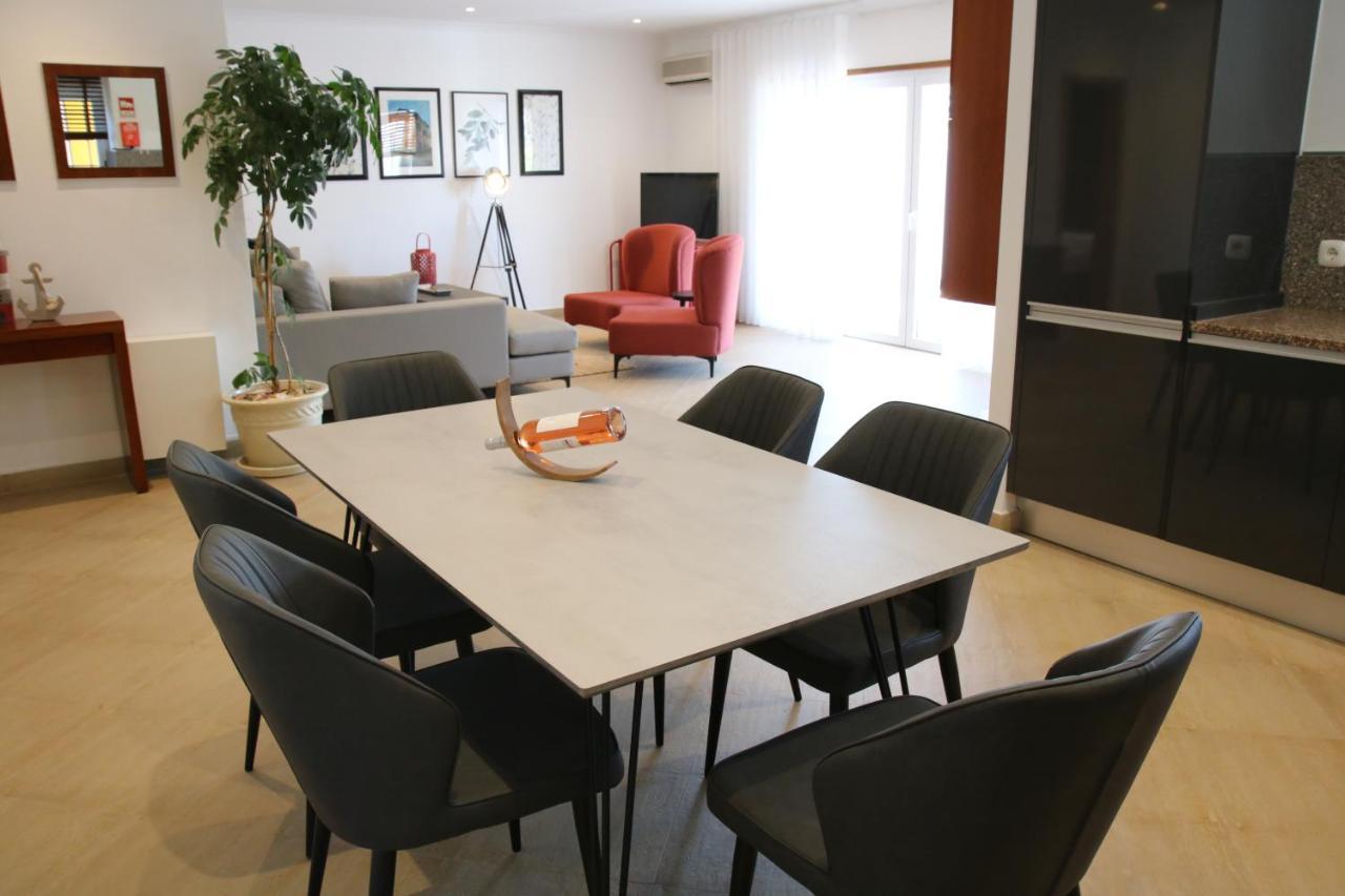 Pine Tree Apartments - Praia Da Coelha - البوفيرا المظهر الخارجي الصورة