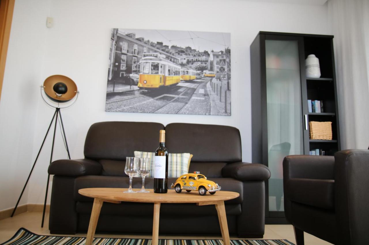 Pine Tree Apartments - Praia Da Coelha - البوفيرا المظهر الخارجي الصورة