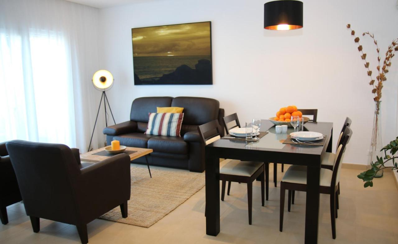 Pine Tree Apartments - Praia Da Coelha - البوفيرا المظهر الخارجي الصورة