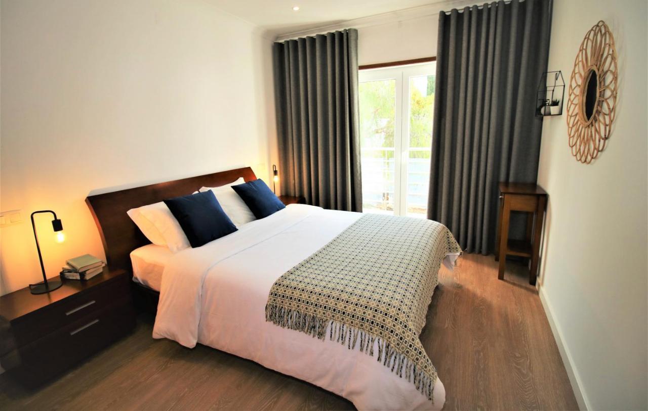 Pine Tree Apartments - Praia Da Coelha - البوفيرا المظهر الخارجي الصورة