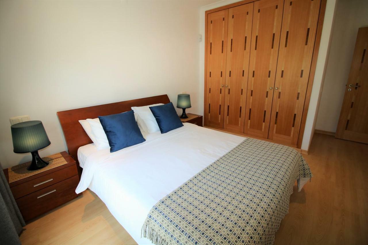 Pine Tree Apartments - Praia Da Coelha - البوفيرا المظهر الخارجي الصورة