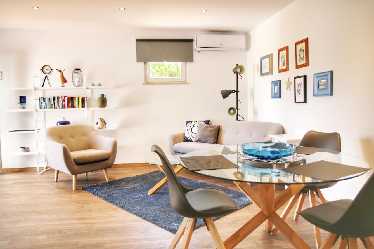 Pine Tree Apartments - Praia Da Coelha - البوفيرا الغرفة الصورة